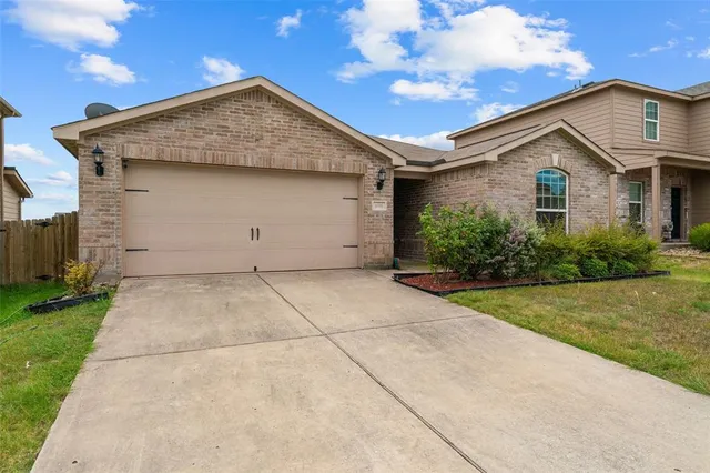 $284,000 | 1808 Douglas Street, Howe, TX 75459