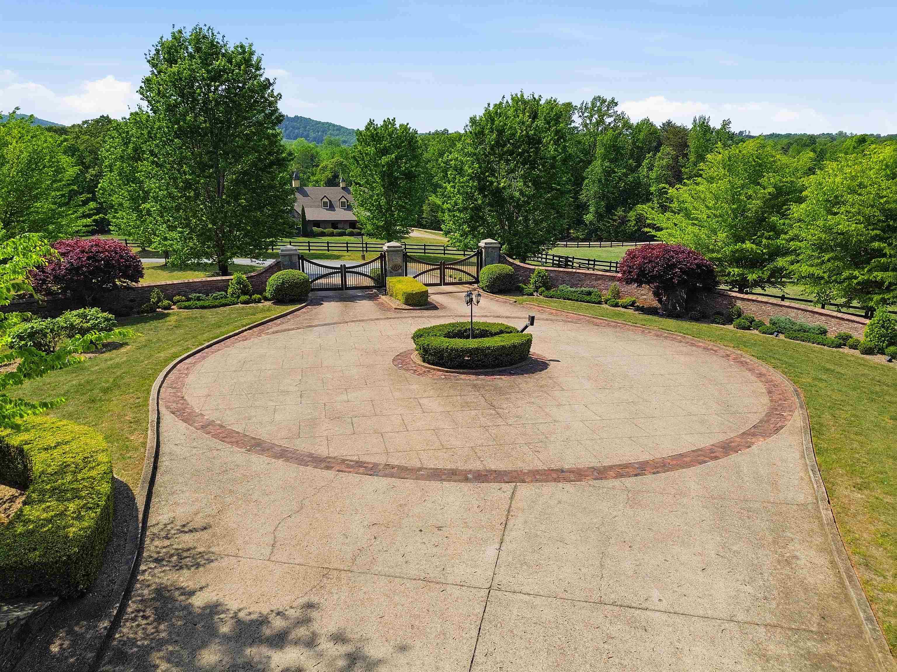 Lot 18 Mapleton Lane Tryon, NC 28782 - Photo 7 of 12 Community Enterance Gate