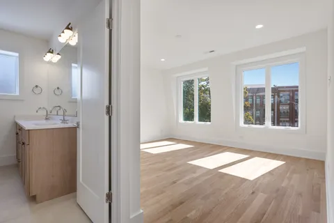 $1,795,000 | 3740 North Racine Avenue, Unit 2, Chicago, IL 60613
