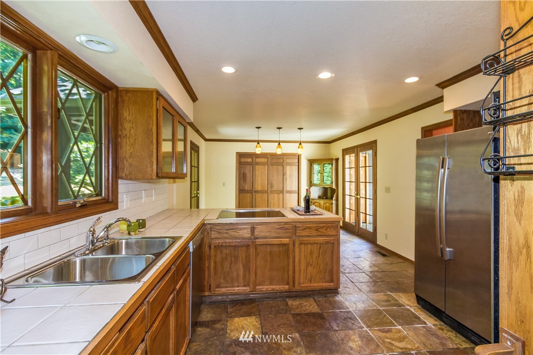 23217 39th Avenue Southeast Bothell, WA 98021 - Photo 8 of 23