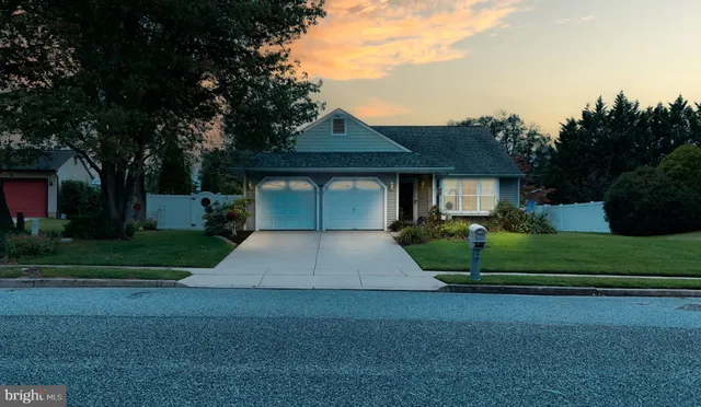 $450,000 | 17 Oakton Drive, Mantua, NJ 08051