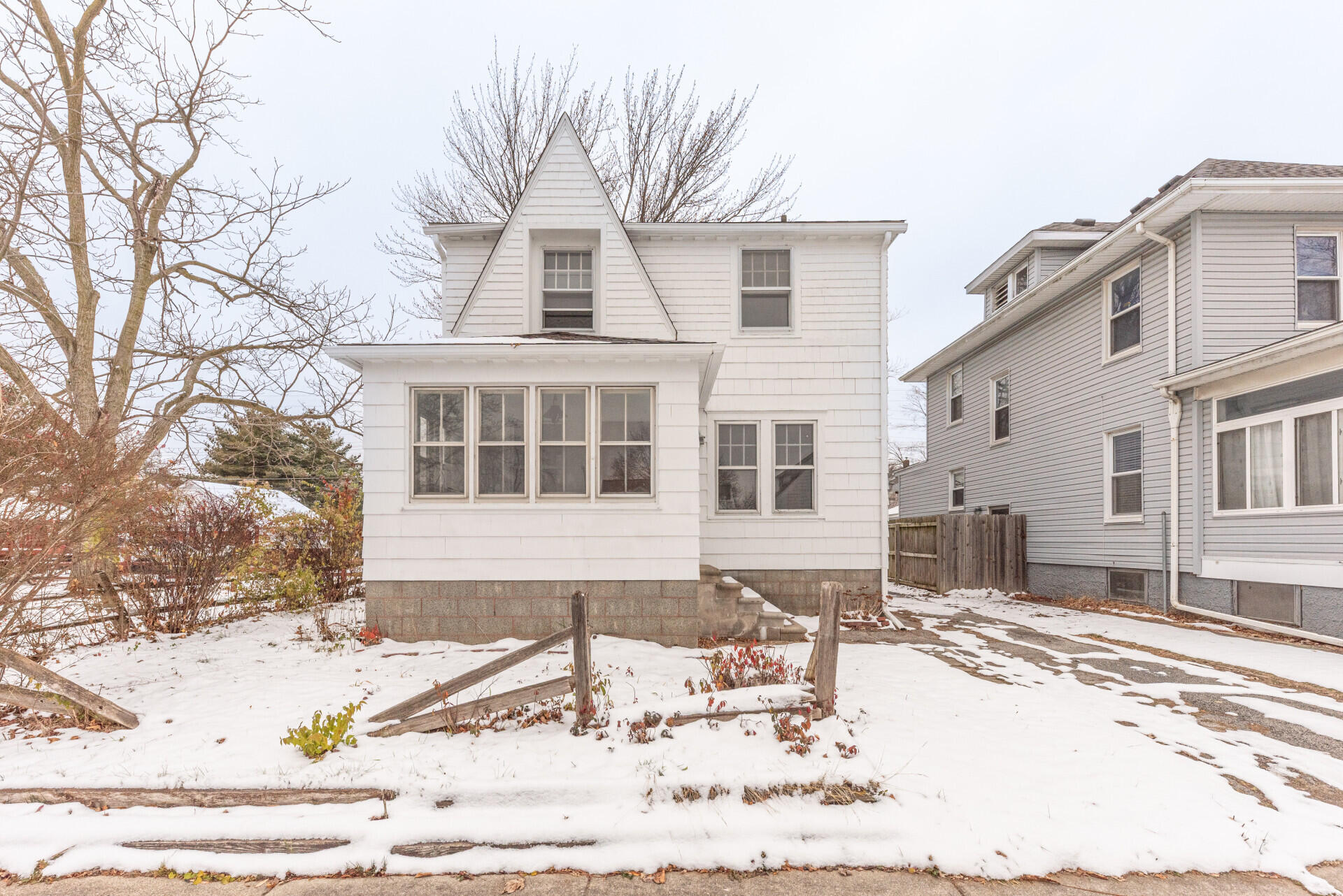 701 Michigan Avenue Monroe, MI 48162 - Photo 1 of 35 1