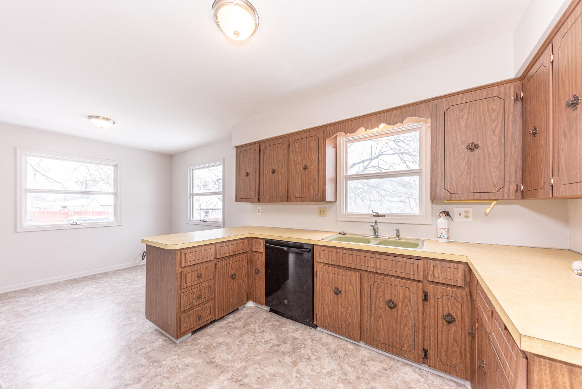 701 Michigan Avenue Monroe, MI 48162 - Photo 15 of 35 14