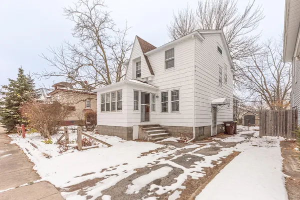 $150,000 | 701 Michigan Avenue, Monroe, MI 48162