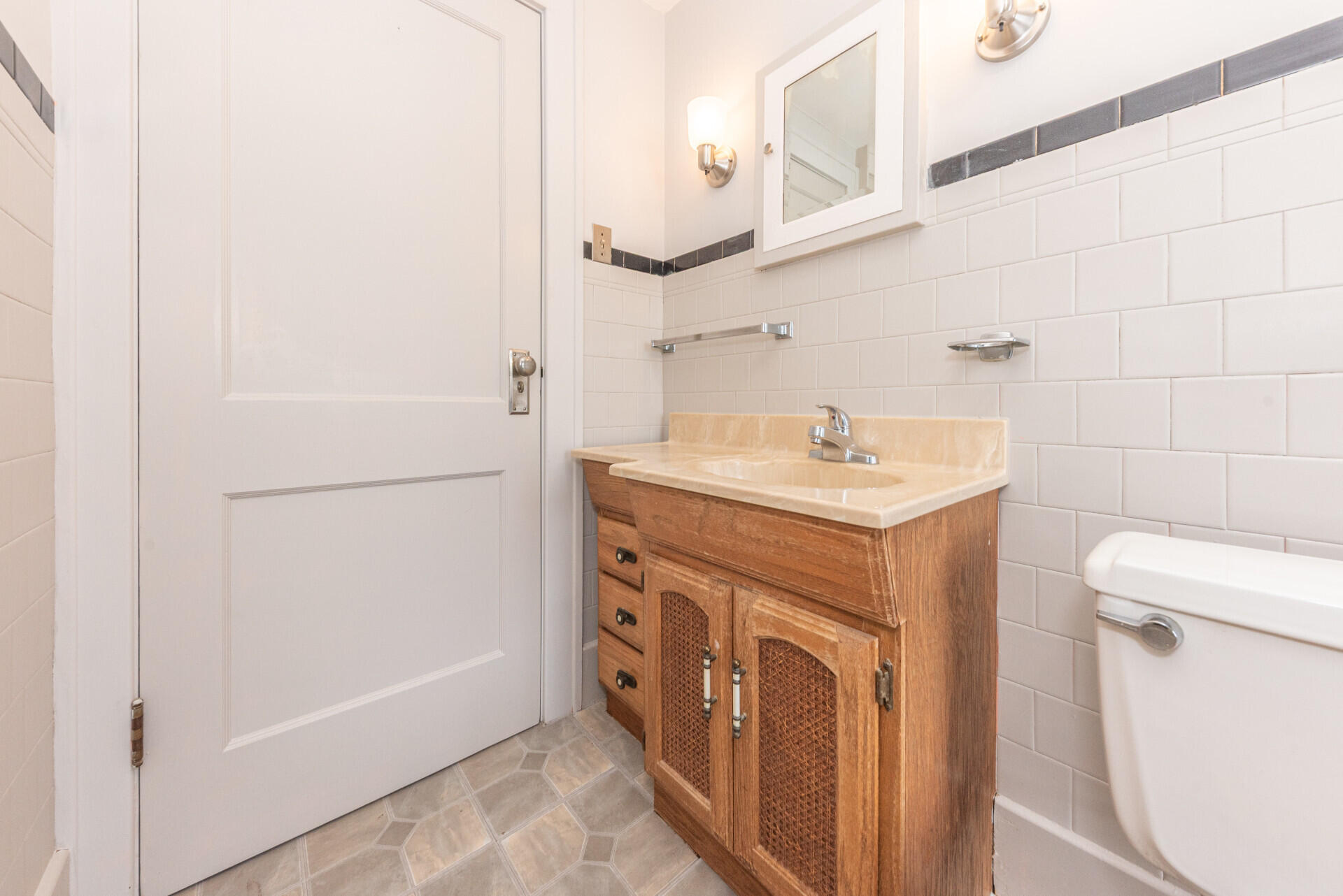 701 Michigan Avenue Monroe, MI 48162 - Photo 22 of 35 21