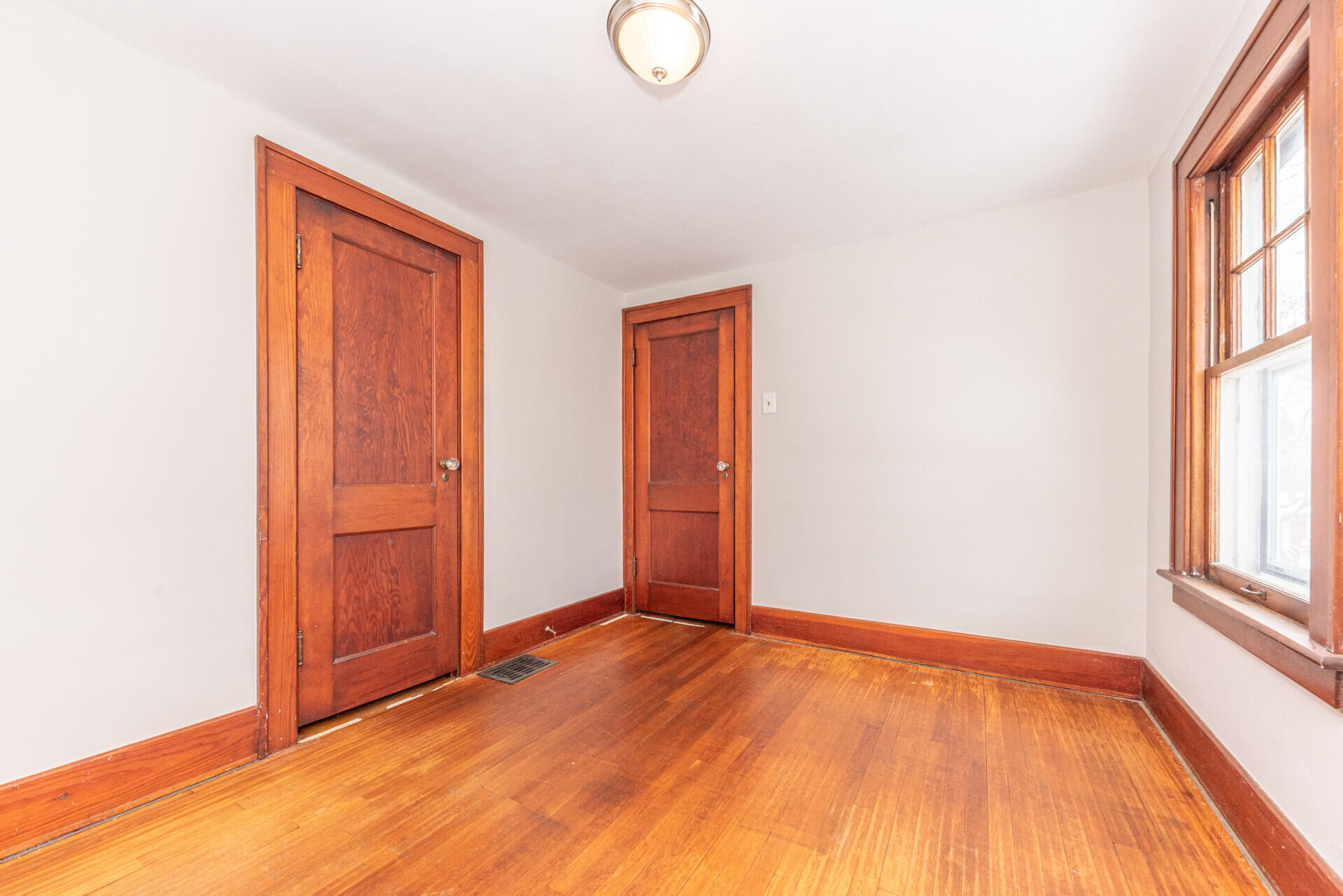 701 Michigan Avenue Monroe, MI 48162 - Photo 26 of 35 25