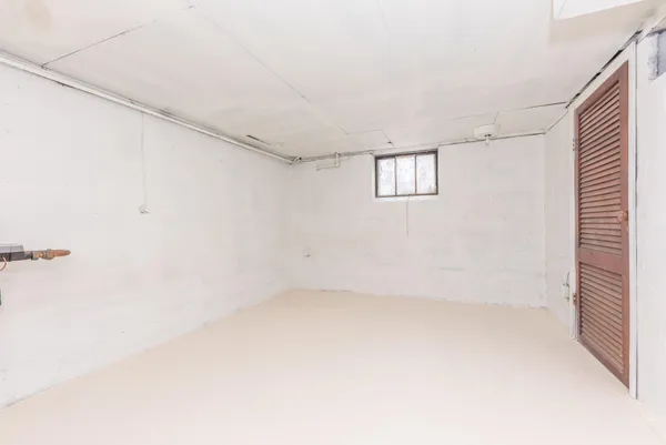 $150,000 | 701 Michigan Avenue, Monroe, MI 48162