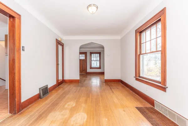 $150,000 | 701 Michigan Avenue, Monroe, MI 48162