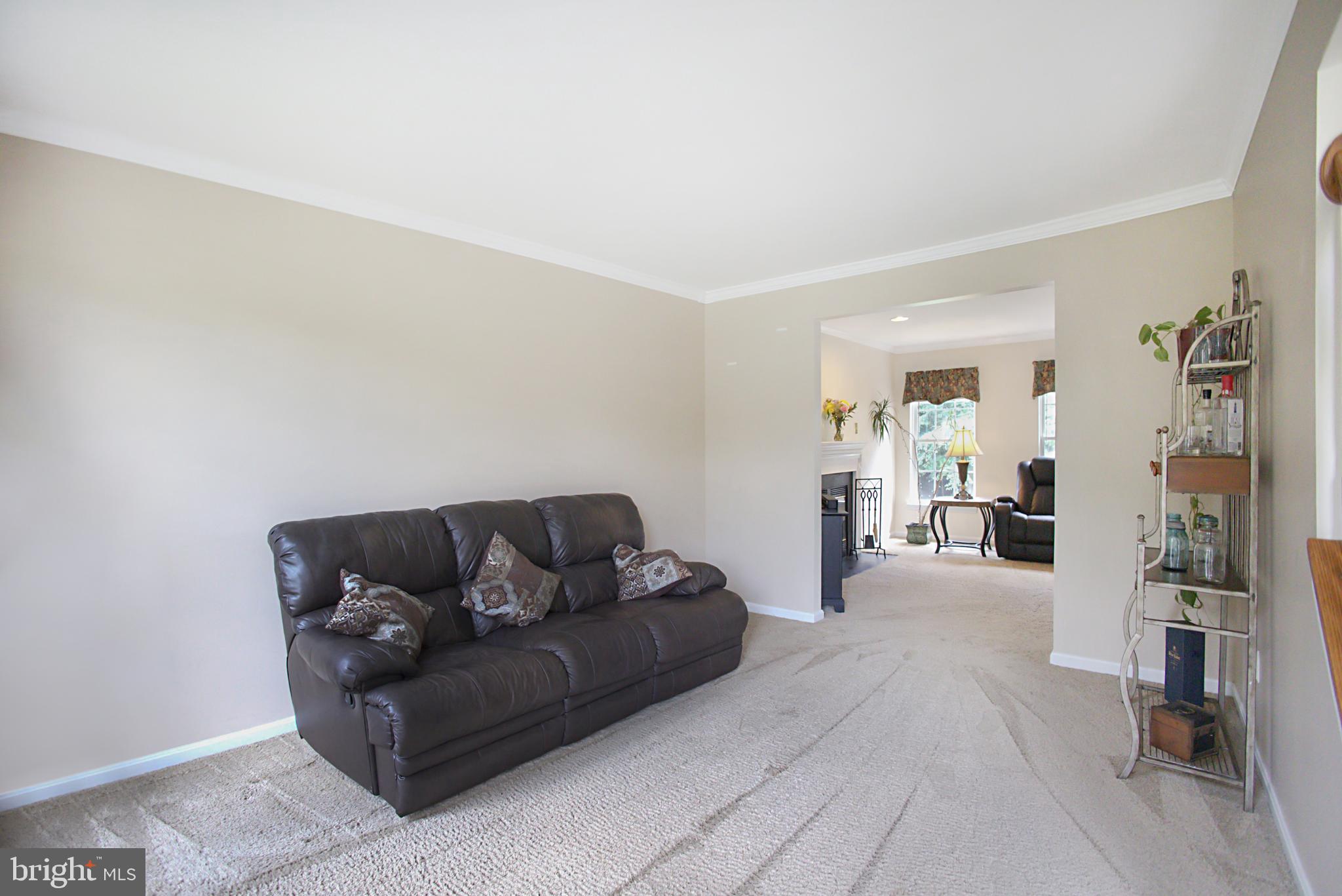 6008 Sandy Ridge Elkridge, MD 21075 - Photo 11 of 31 Family Room