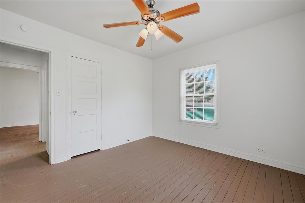 1105 West Hull Street Denison, TX 75020 - Photo 8 of 25