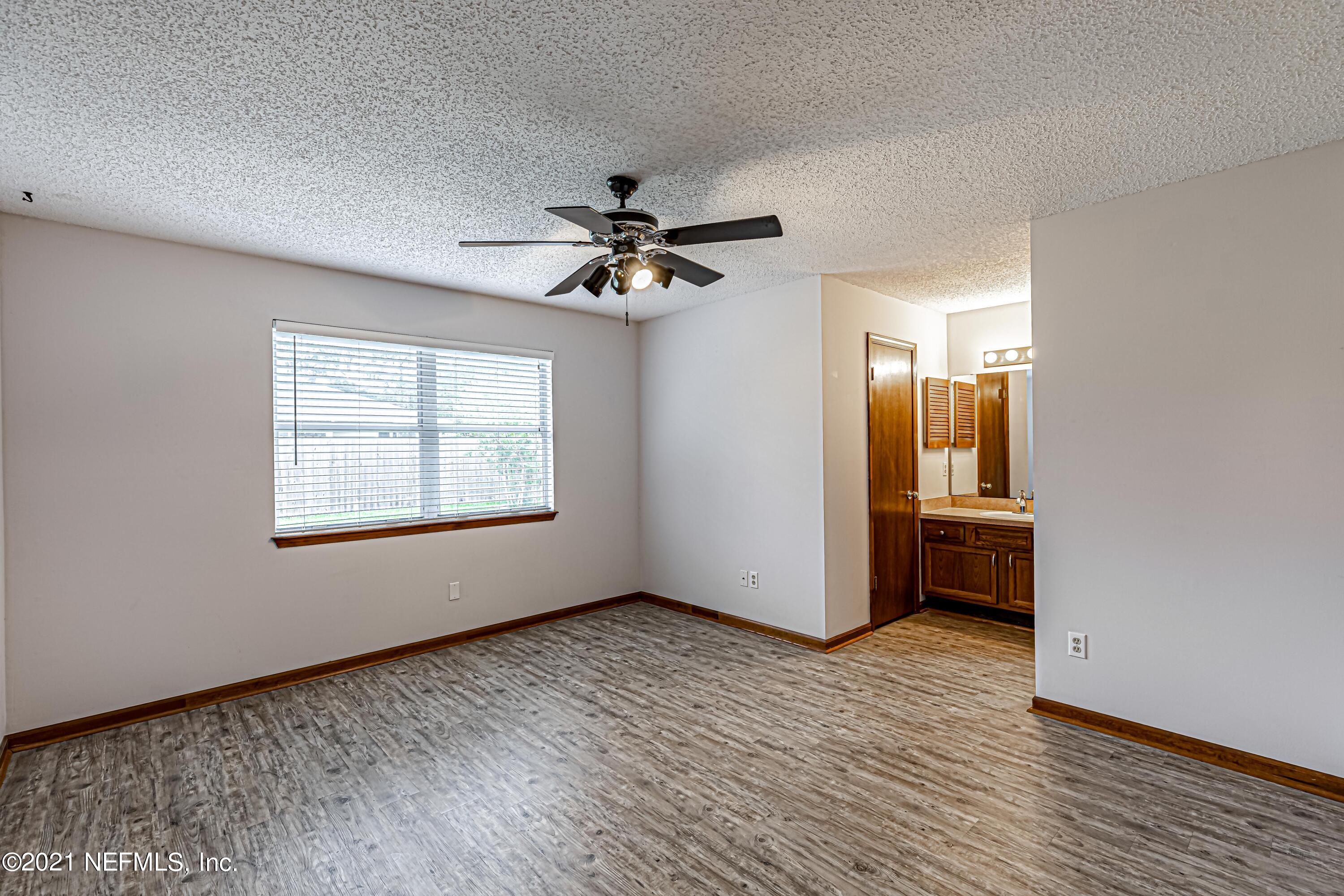 2226 Mareeba Road Jacksonville, FL 32246 - Photo 17 of 30 17-Owner's Bedroom