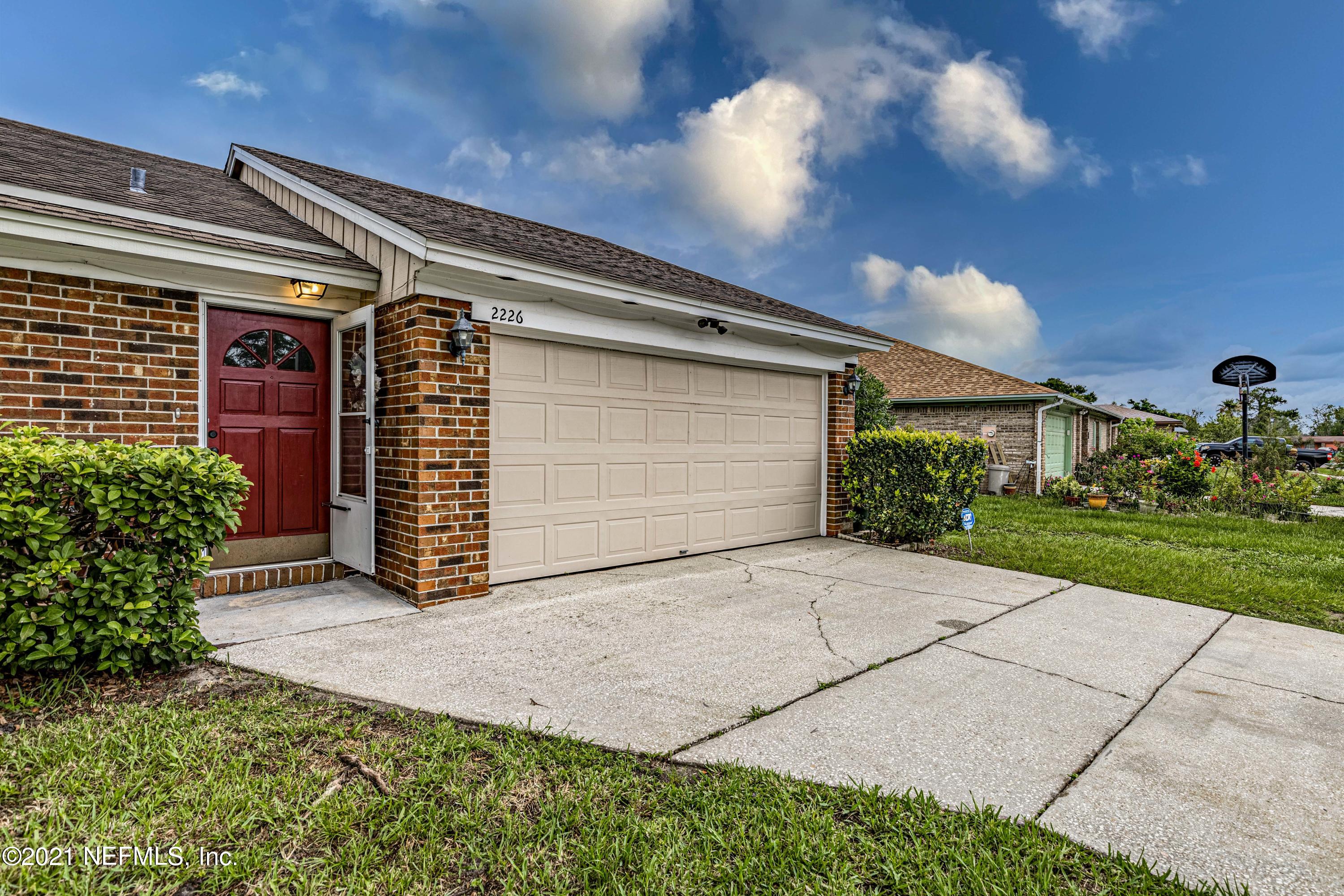 2226 Mareeba Road Jacksonville, FL 32246 - Photo 4 of 30 4-Drive Way
