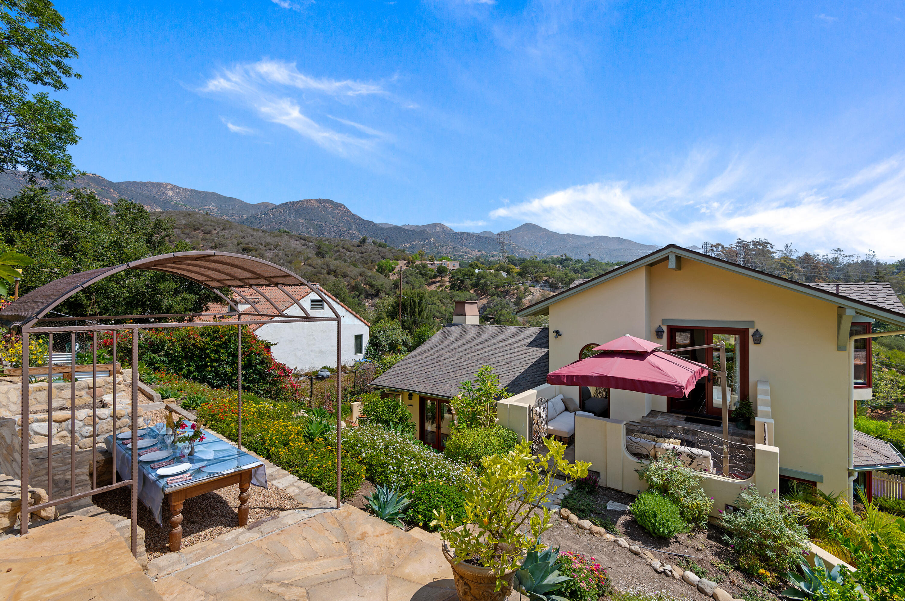 515 Conejo Road Santa Barbara, CA 93103 - Photo 22 of 33 22 - Rear View