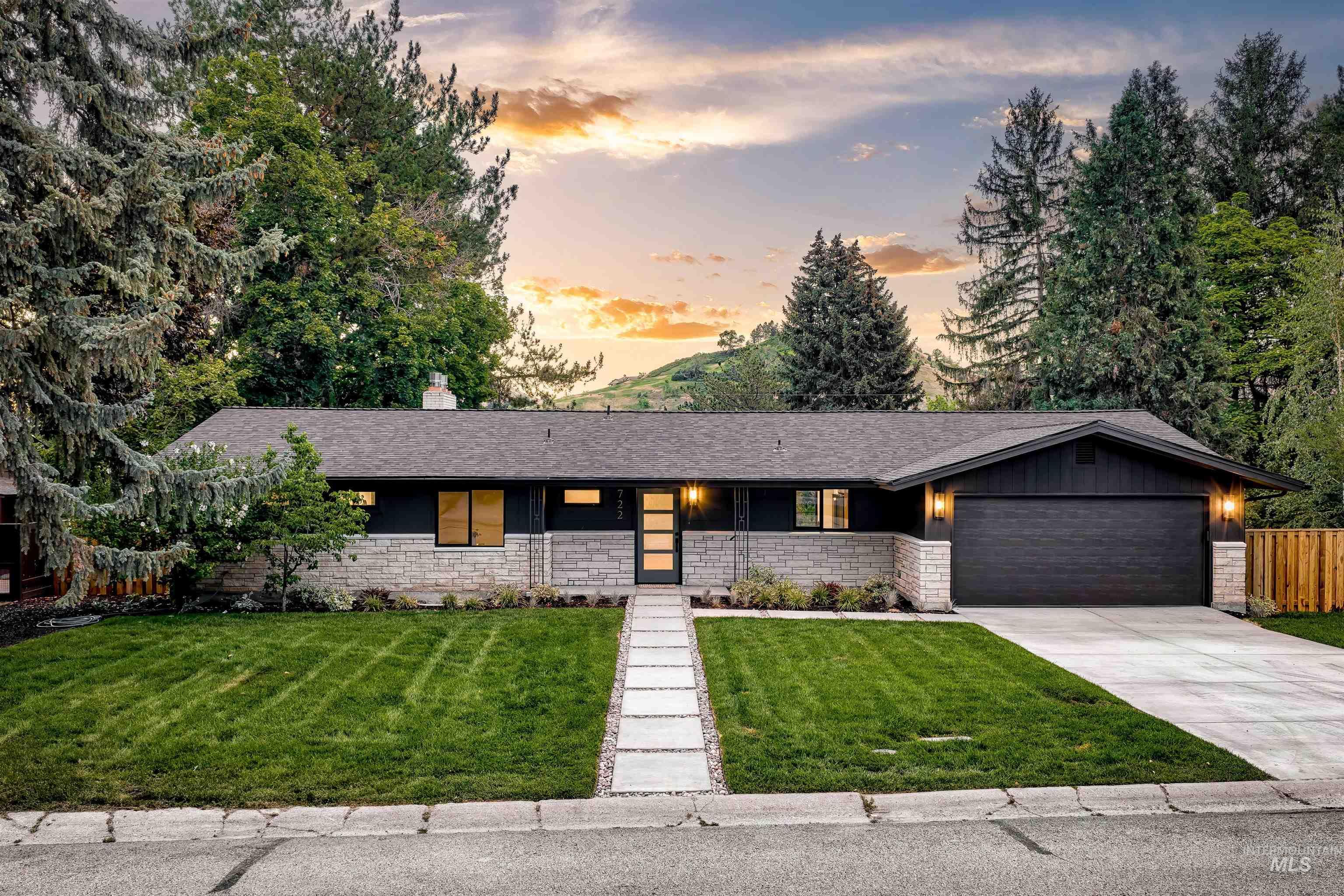 722 West Braemere Road Boise, ID 83702 - Photo 1 of 49