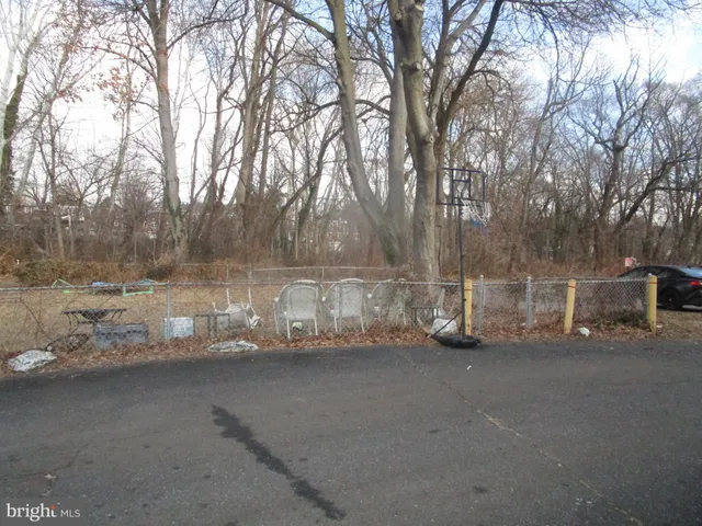 $269,000 | 887 Windermere Avenue, Drexel Hill, PA 19026