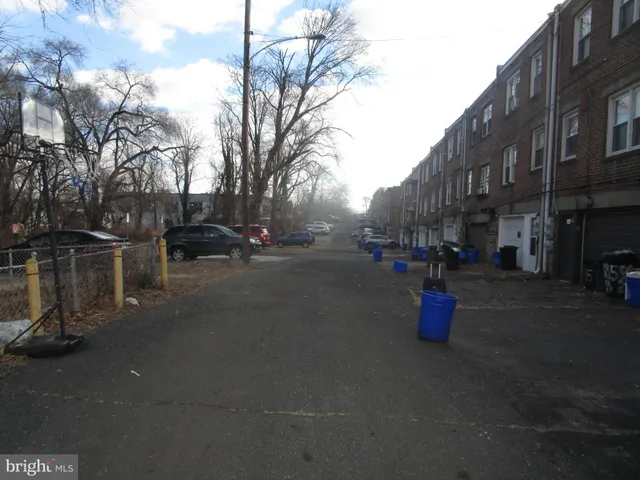 $269,000 | 887 Windermere Avenue, Drexel Hill, PA 19026