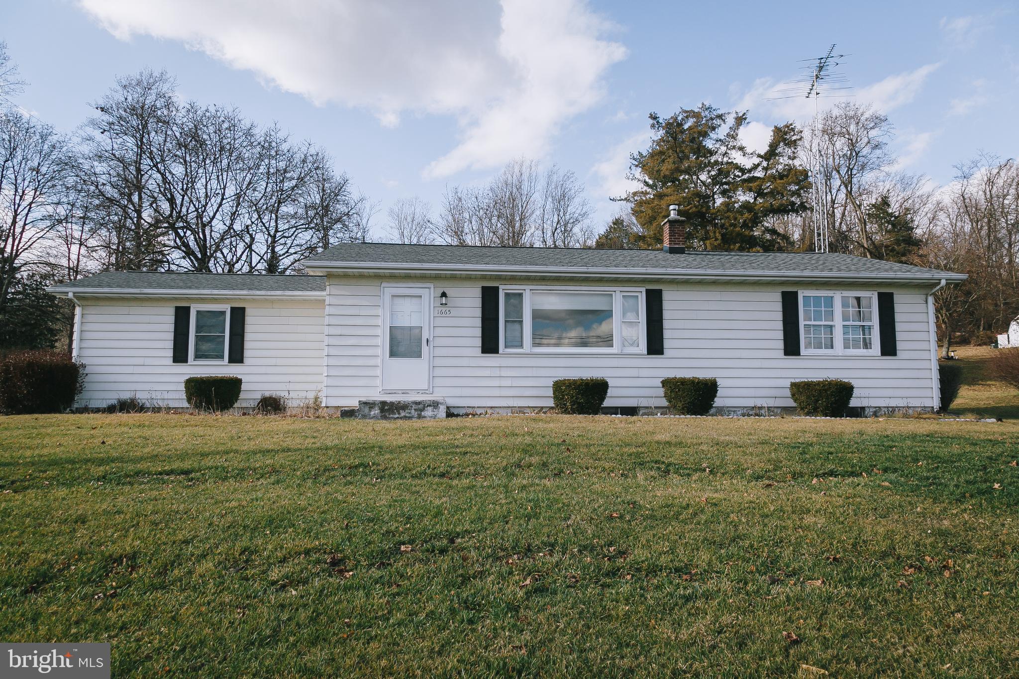 1665 Knoxlyn Road Gettysburg, PA 17325 - Photo 1 of 43 Gallery Image 1