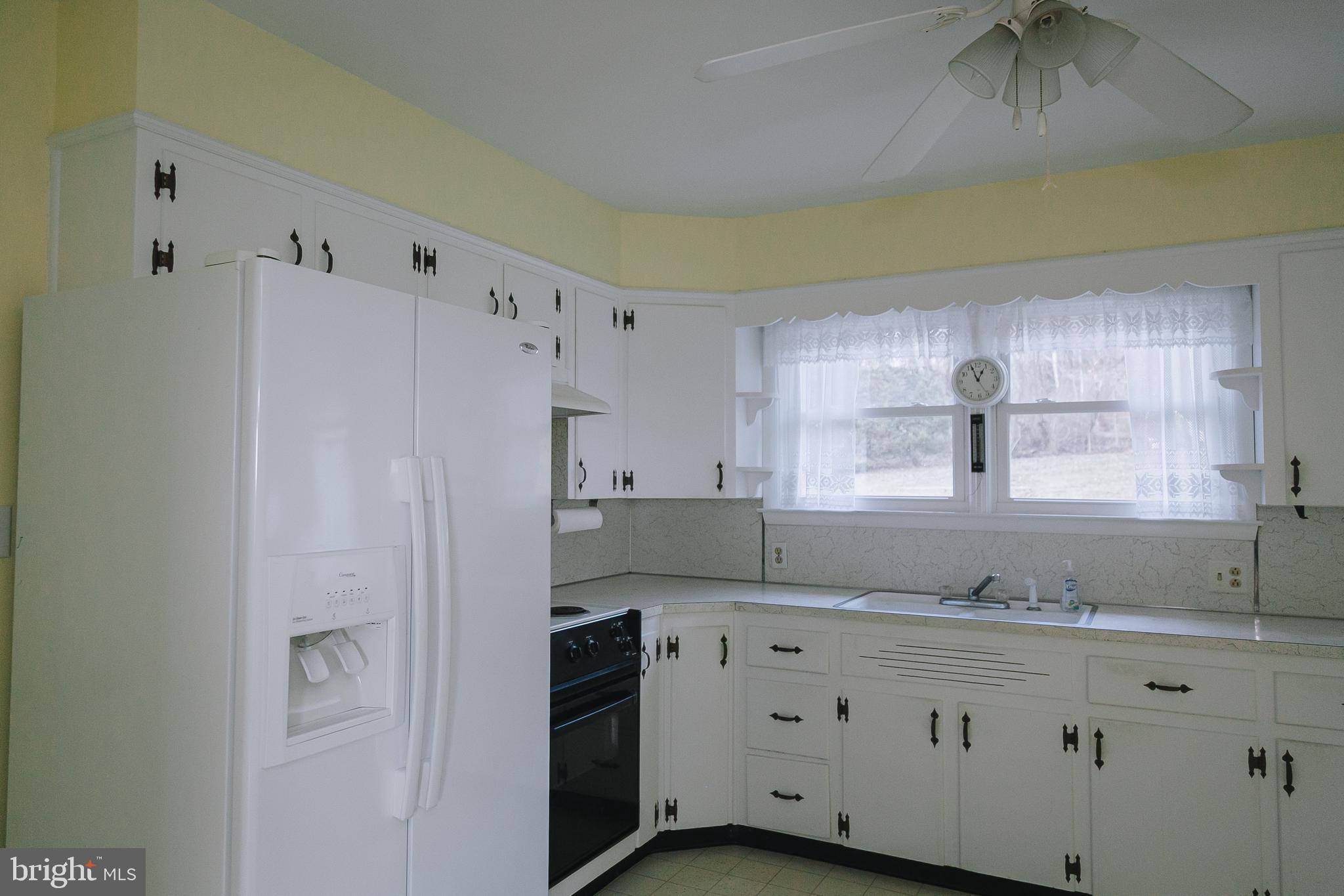 1665 Knoxlyn Road Gettysburg, PA 17325 - Photo 16 of 43 Gallery Image 16