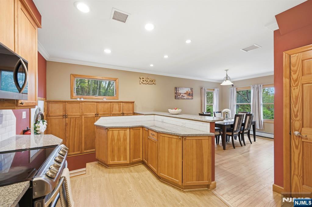 219 Snake Den Road Wanaque, NJ 07465 - Photo 18 of 50