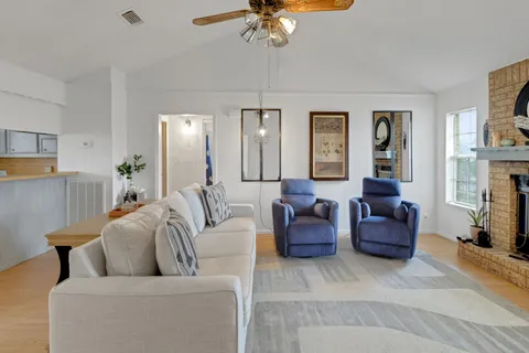 $189,900 | 61 Campfire Circle, Coldspring, TX 77331