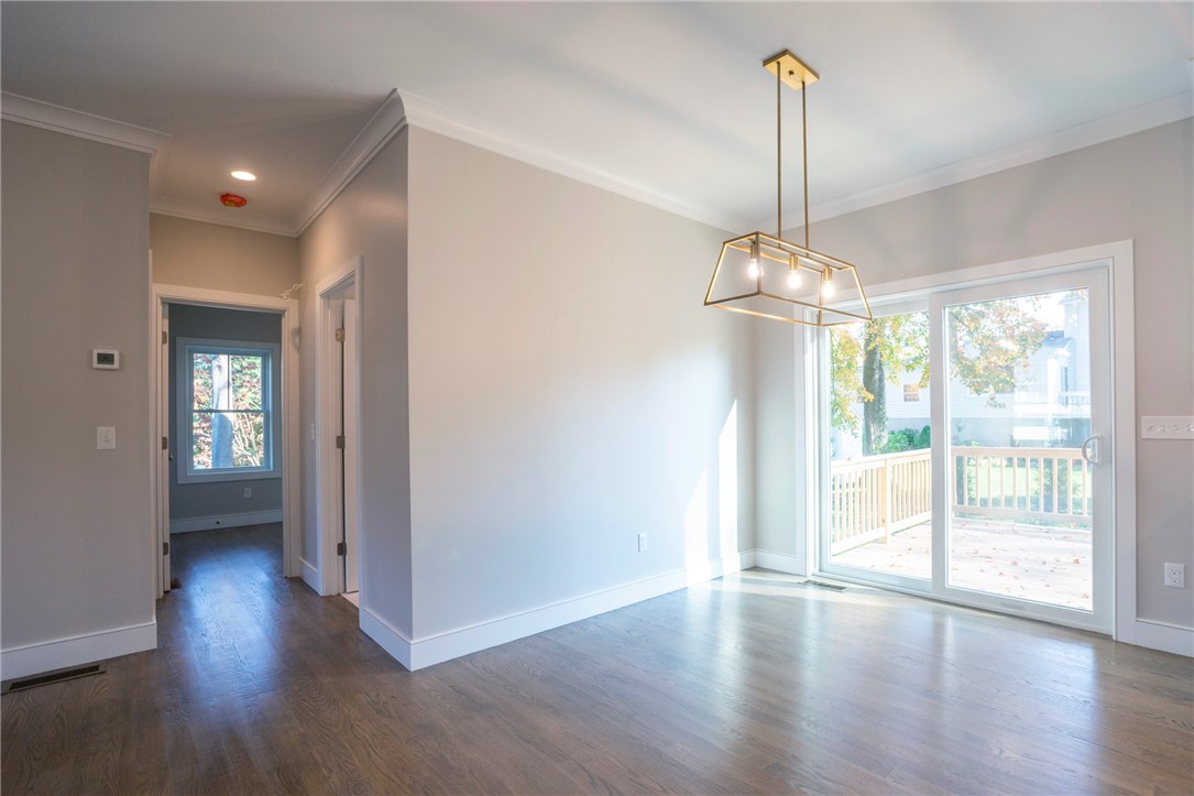 17 Applewood Road Cranston, RI 02920 - Photo 14 of 41