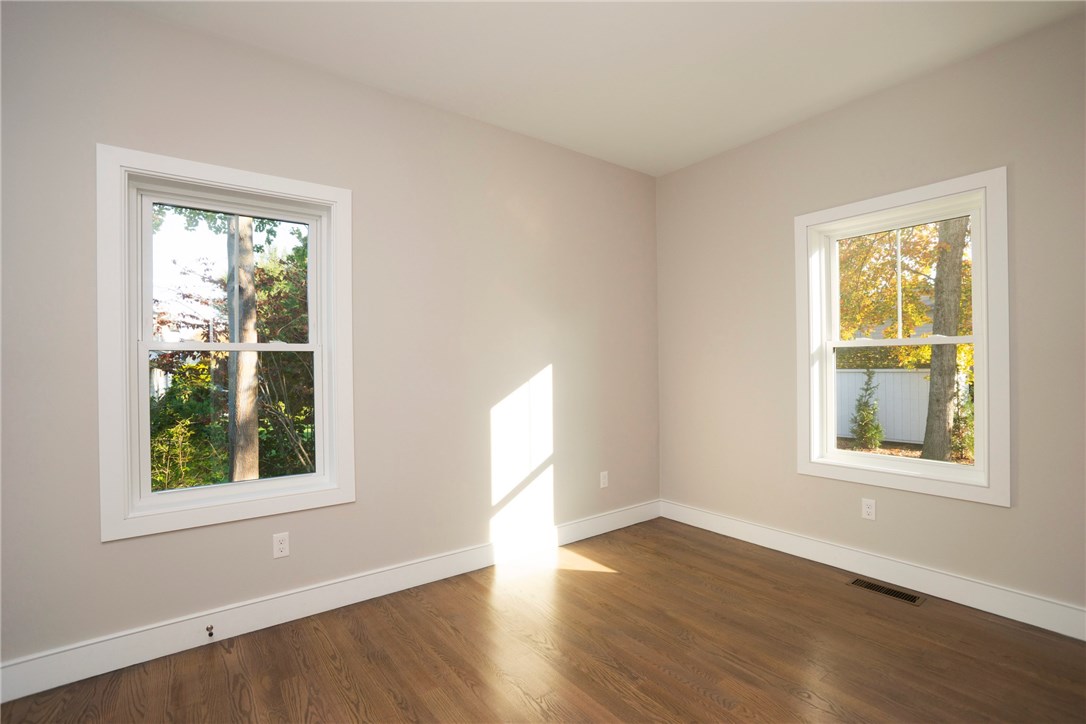 17 Applewood Road Cranston, RI 02920 - Photo 15 of 41
