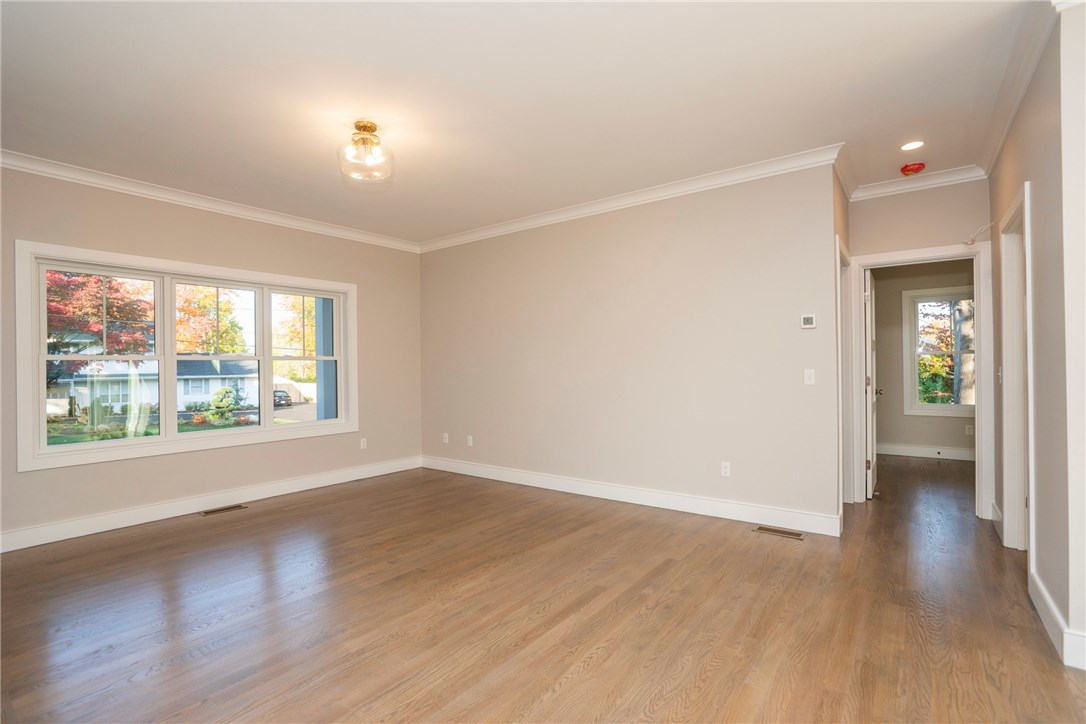 17 Applewood Road Cranston, RI 02920 - Photo 24 of 41