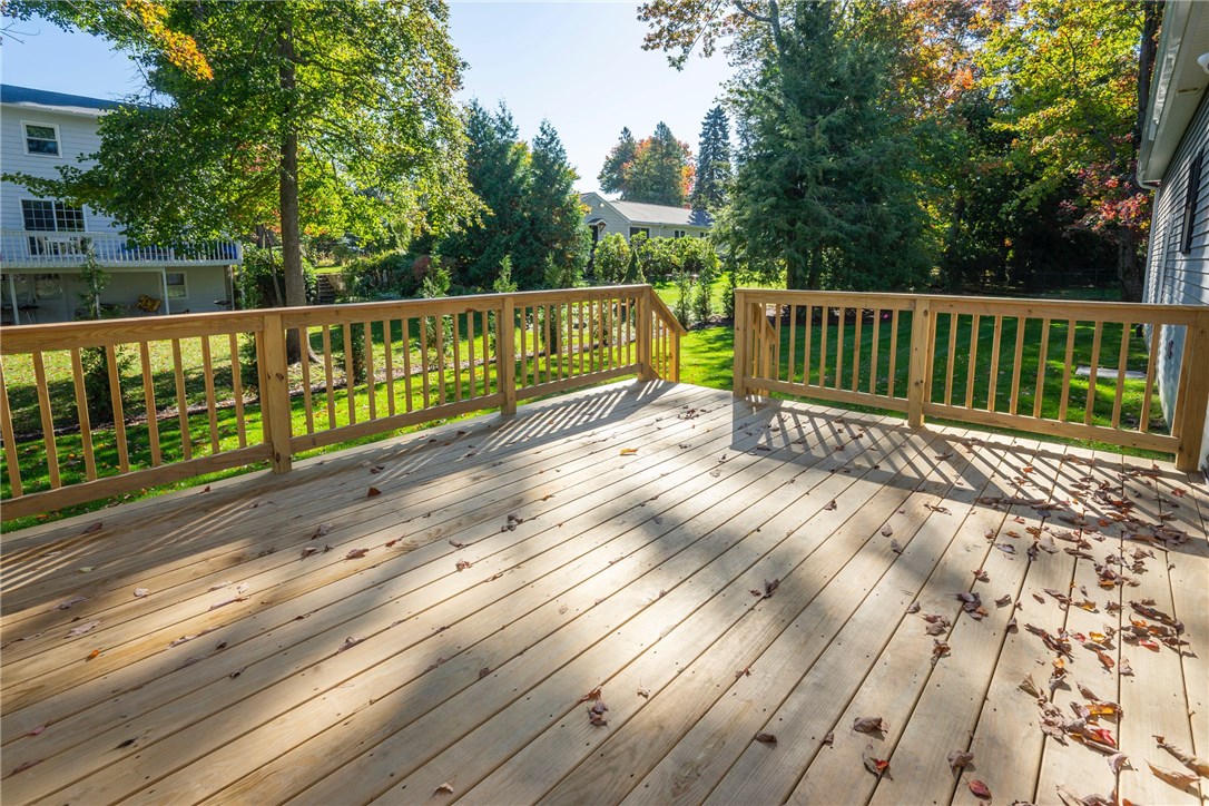17 Applewood Road Cranston, RI 02920 - Photo 41 of 41