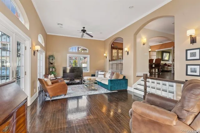 $1,499,998 | 56 Floral Parkway, Floral Park, NY 11001