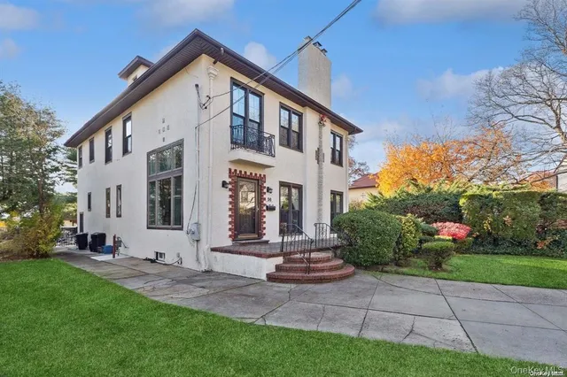 $1,499,998 | 56 Floral Parkway, Floral Park, NY 11001