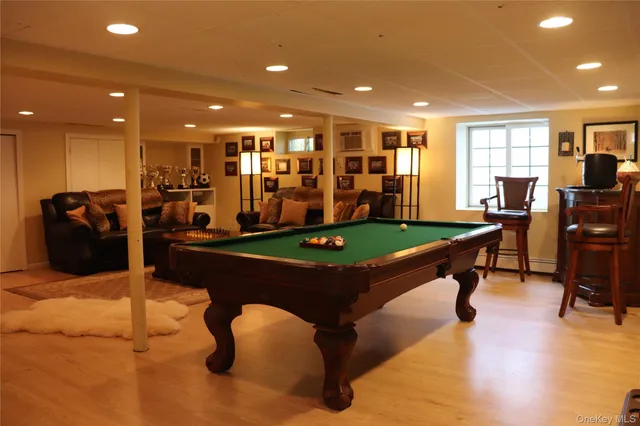 $1,499,998 | 56 Floral Parkway, Floral Park, NY 11001