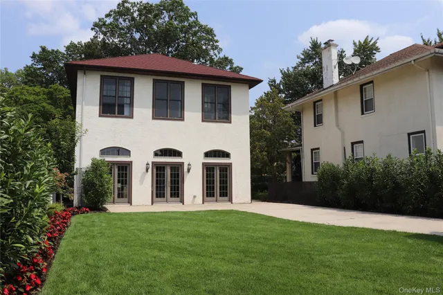 $1,499,998 | 56 Floral Parkway, Floral Park, NY 11001