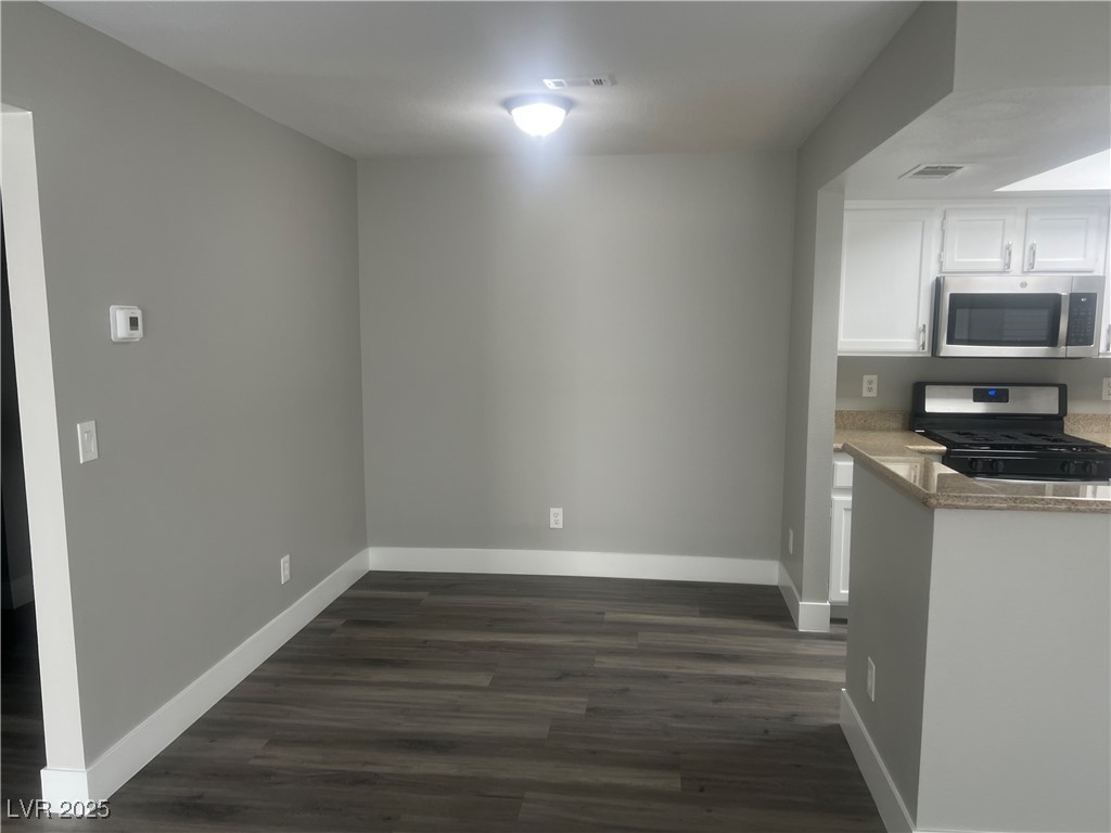 7100 West Pirates Cove Road, Unit 1042 Las Vegas, NV 89145 - Photo 7 of 21