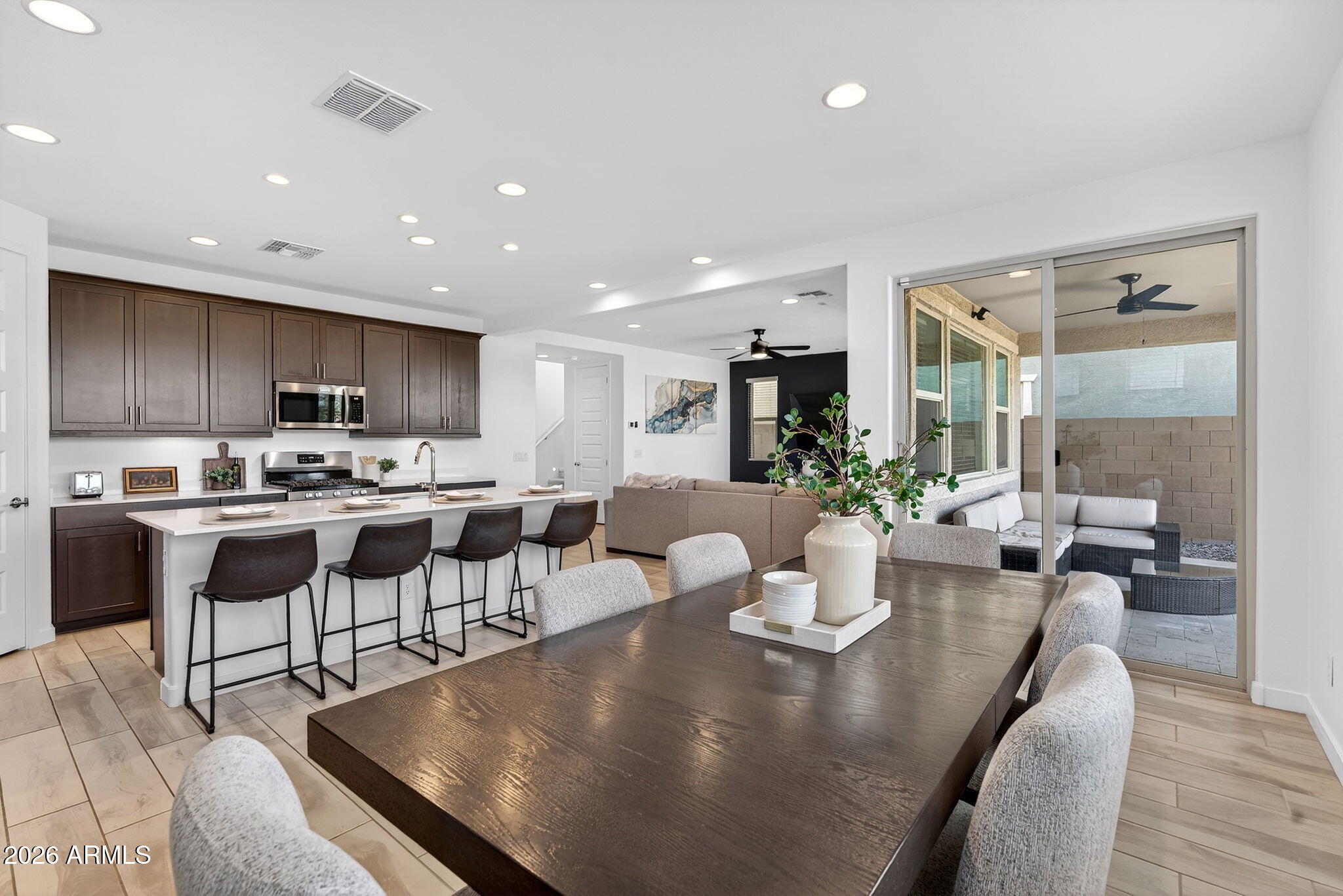 4112 East Appaloosa Road Gilbert, AZ 85296 - Photo 21 of 66 Dining/Patio/Kitchen