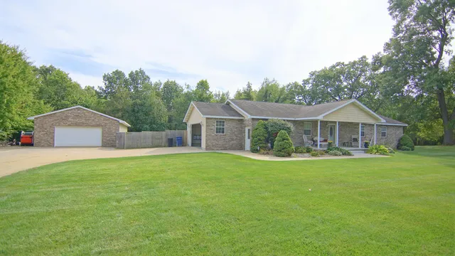 $480,000 | 23803 Evan Street, Cassopolis, MI 49031