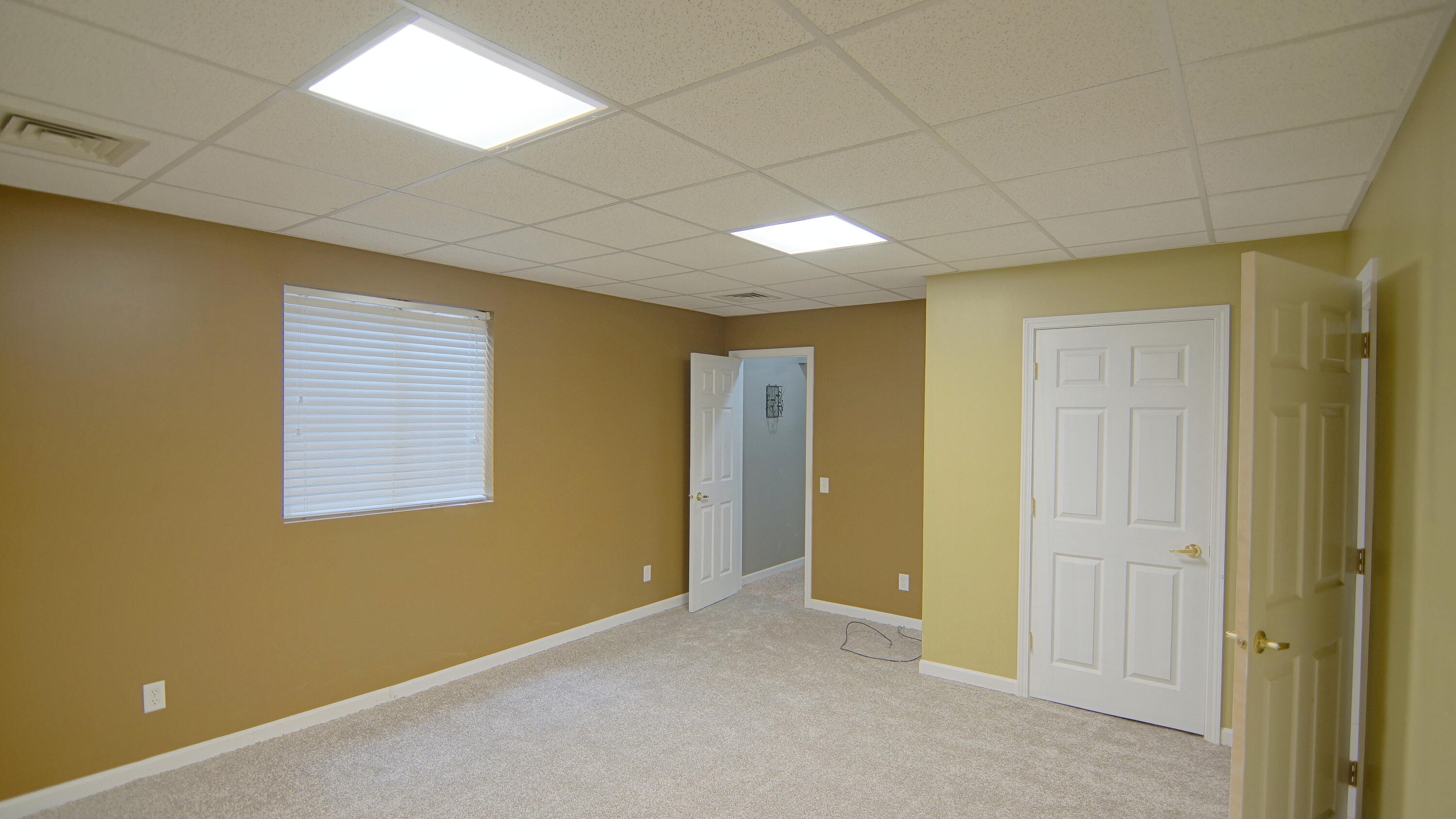 23803 Evan Street Cassopolis, MI 49031 - Photo 20 of 35 DSC05222