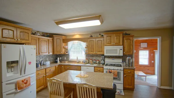 $480,000 | 23803 Evan Street, Cassopolis, MI 49031