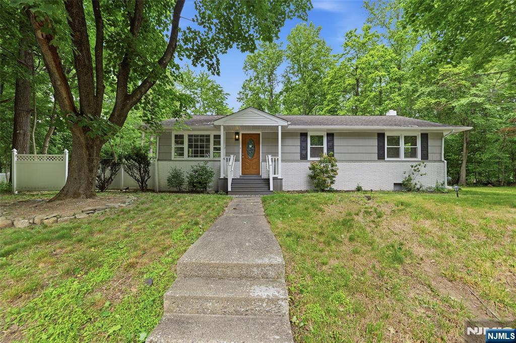 200 Conklintown Road Ringwood, NJ 07456 - Photo 3 of 4