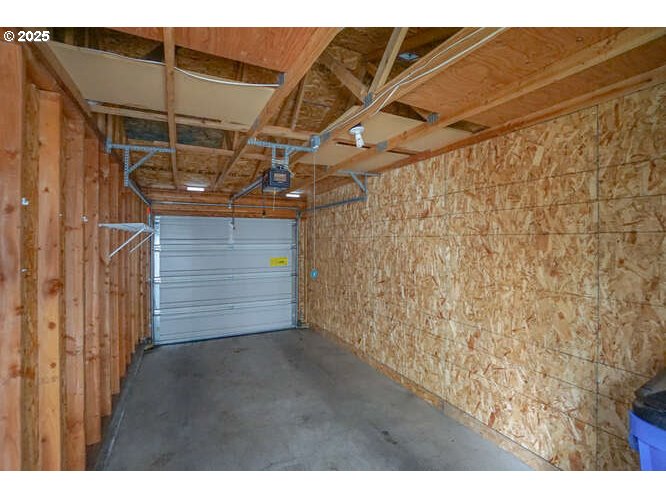 4000 Northeast 109th Avenue, Unit 53 Vancouver, WA 98682 - Photo 24 of 27 a view of an empty room