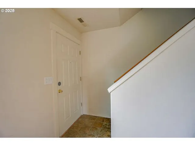 $299,000 | 4000 Northeast 109th Avenue, Unit 53, Vancouver, WA 98682