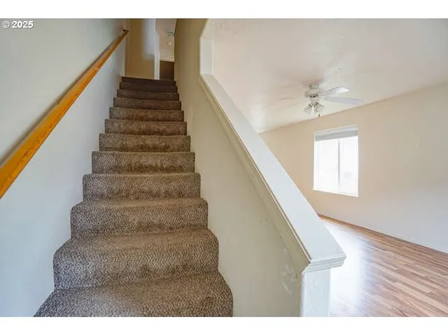 $299,000 | 4000 Northeast 109th Avenue, Unit 53, Vancouver, WA 98682