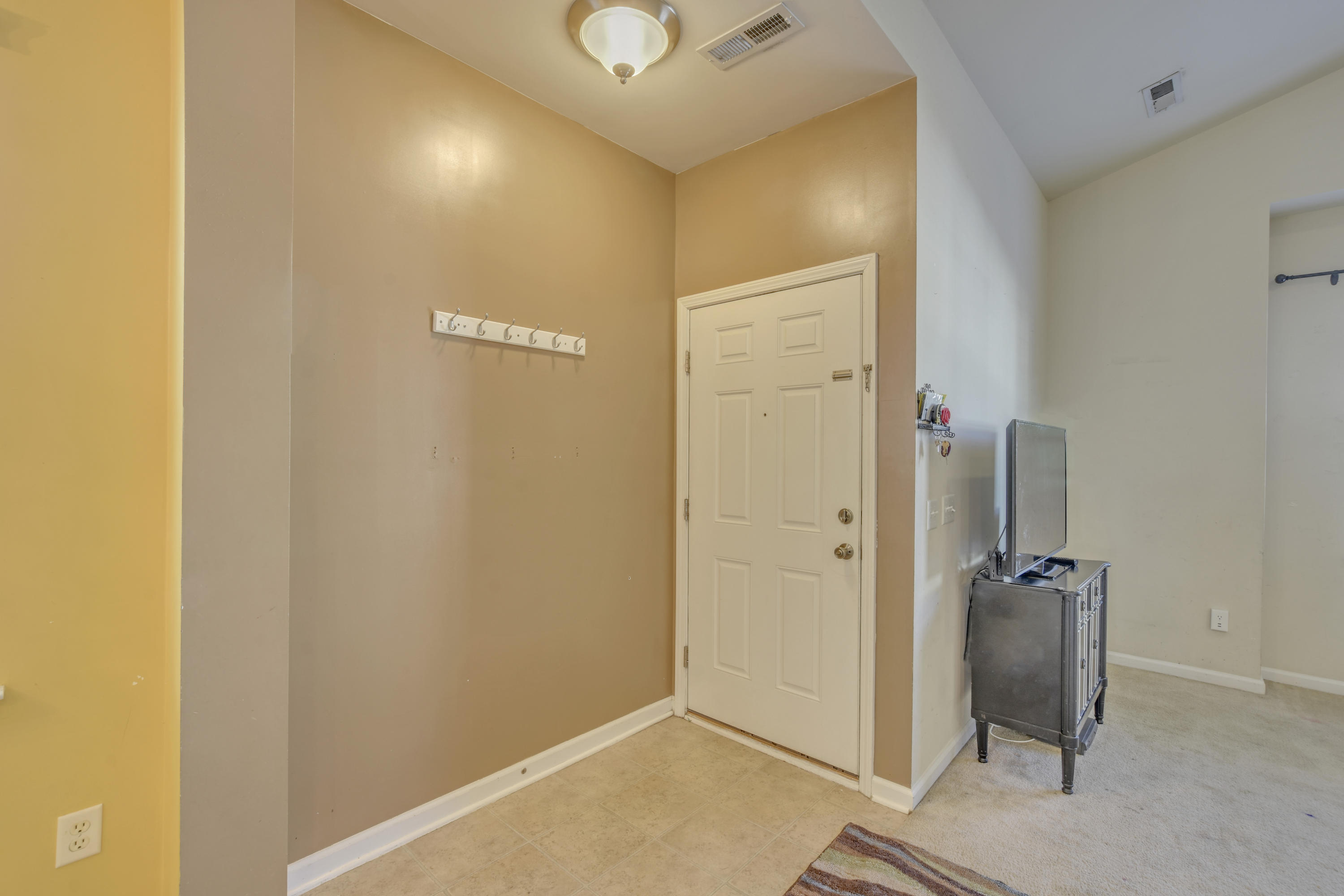300 Flyway Road Goose Creek, SC 29445 - Photo 4 of 29 11 (1)