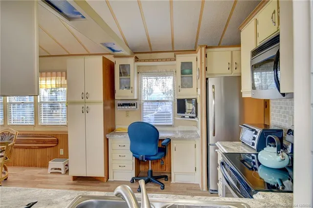 $359,000 | 1081 Nettles Boulevard, Jensen Beach, FL 34957