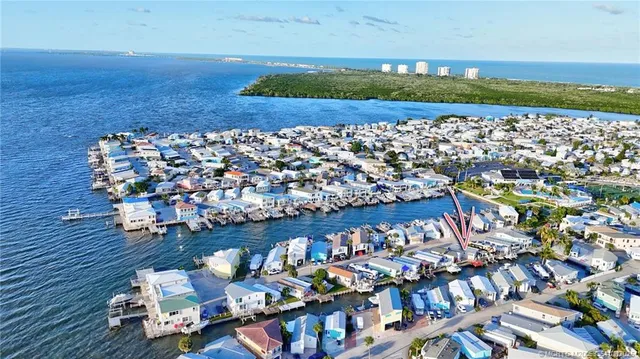 $359,000 | 1081 Nettles Boulevard, Jensen Beach, FL 34957