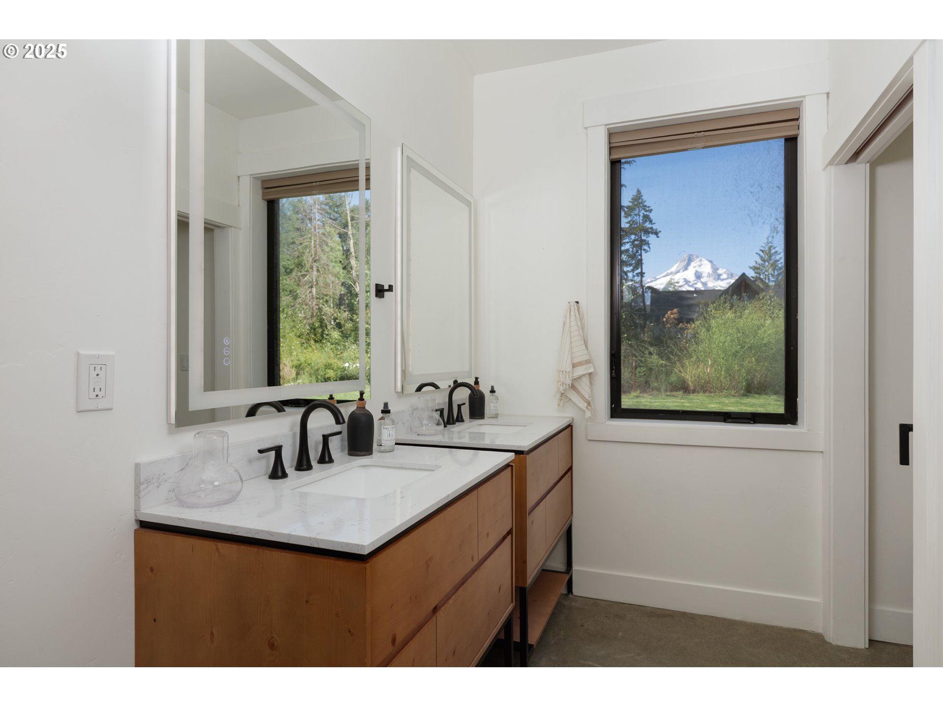 7720 Clear Creek Road Mount Hood Parkdale, OR 97041 - Photo 7 of 23