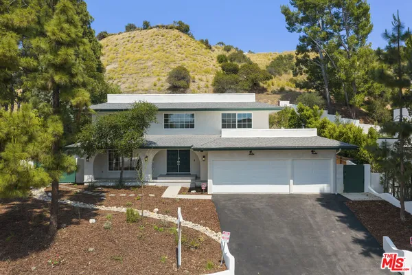 $14,000 | 3062 Arrowhead Drive, Los Angeles, CA 90068