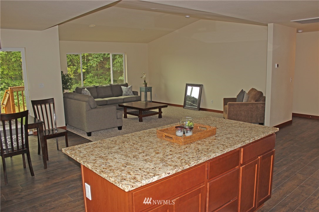 56 Ridgetop Lane Elma, WA 98541 - Photo 9 of 24 Gallery Image 9