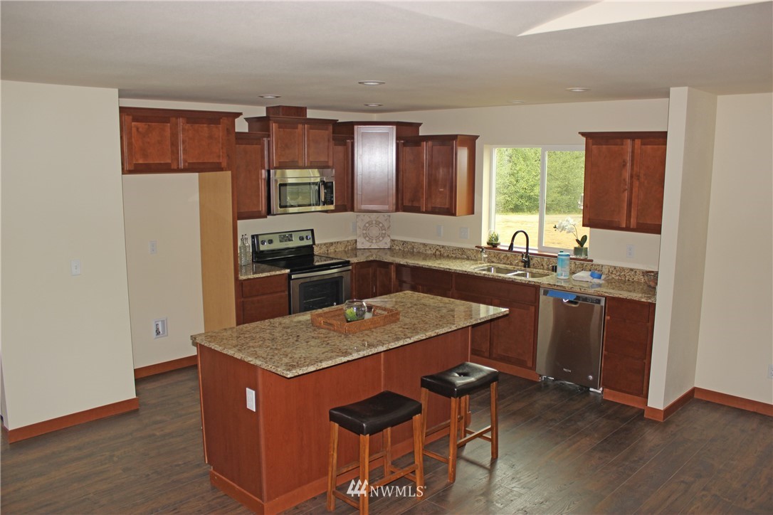 56 Ridgetop Lane Elma, WA 98541 - Photo 10 of 24 Gallery Image 10