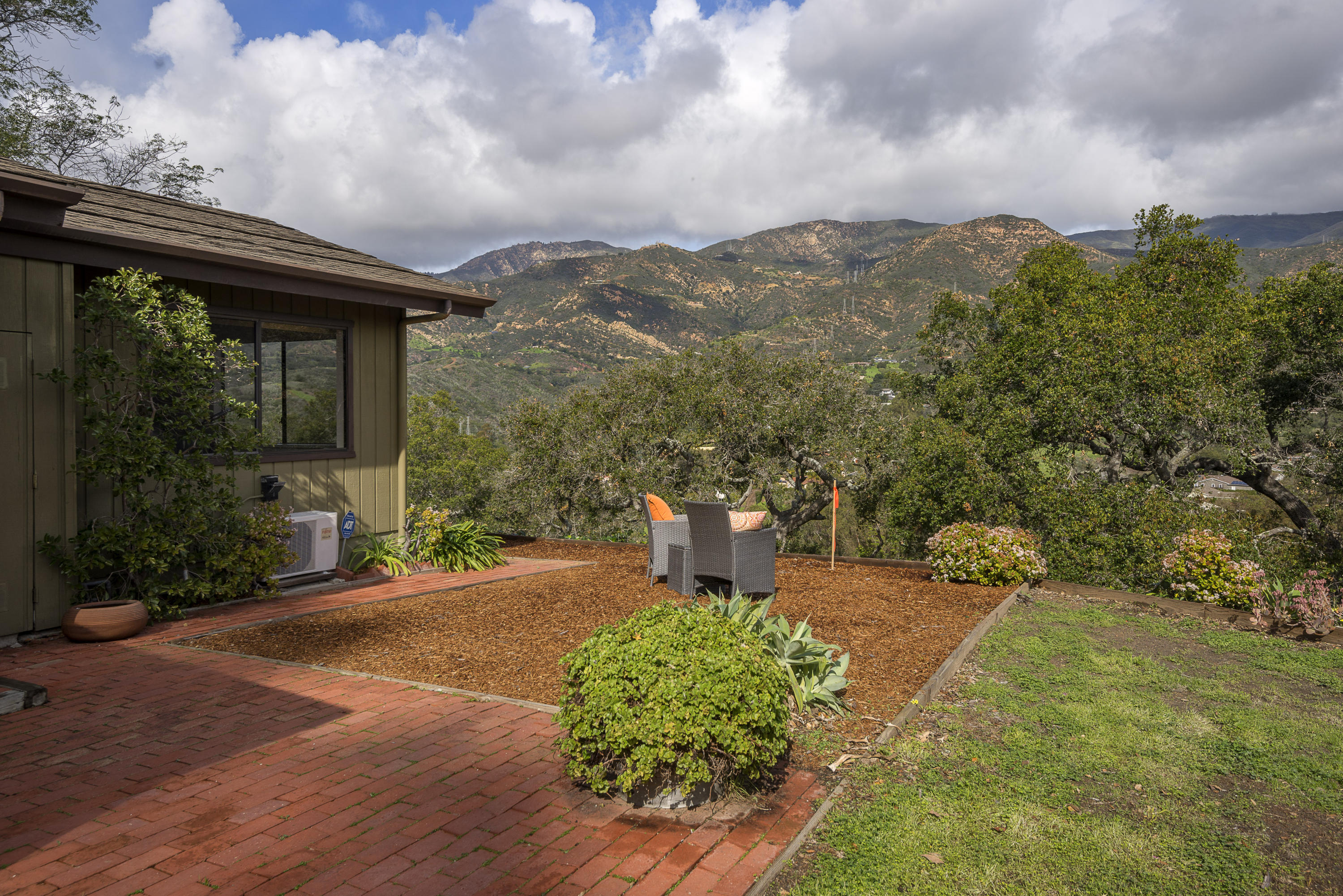 100 Sierra Vista Road Montecito, CA 93108 - Photo 14 of 28 Side yard off Bedroom 4