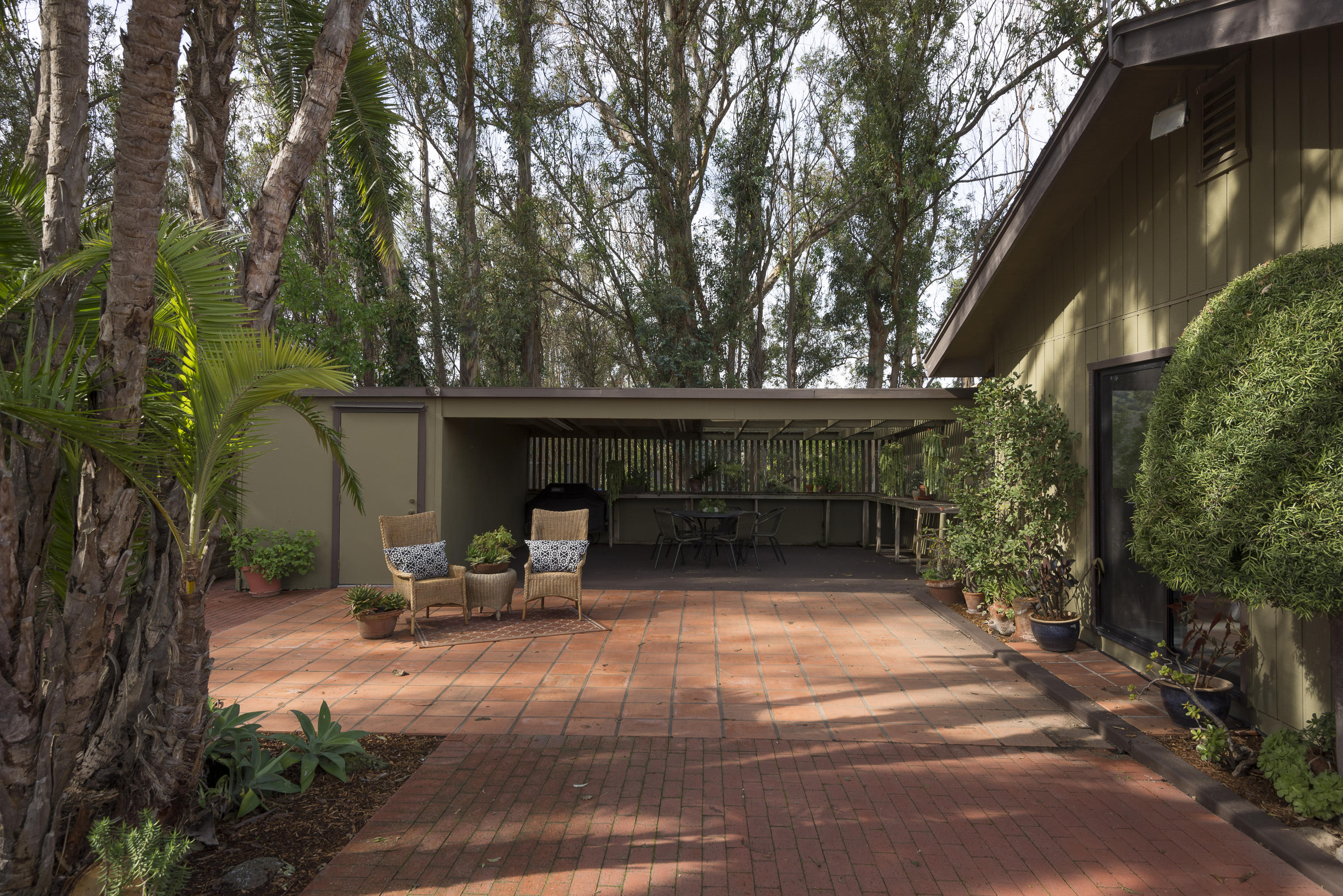 100 Sierra Vista Road Montecito, CA 93108 - Photo 17 of 28 Entertaining patio off driveway